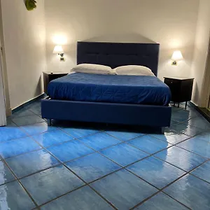 bb-riviera-naples.hotels-amalfi.com/